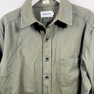 Men’s Taylor Stitch Mechanic Shirt in Washed Olive Herringbone 40/MD.